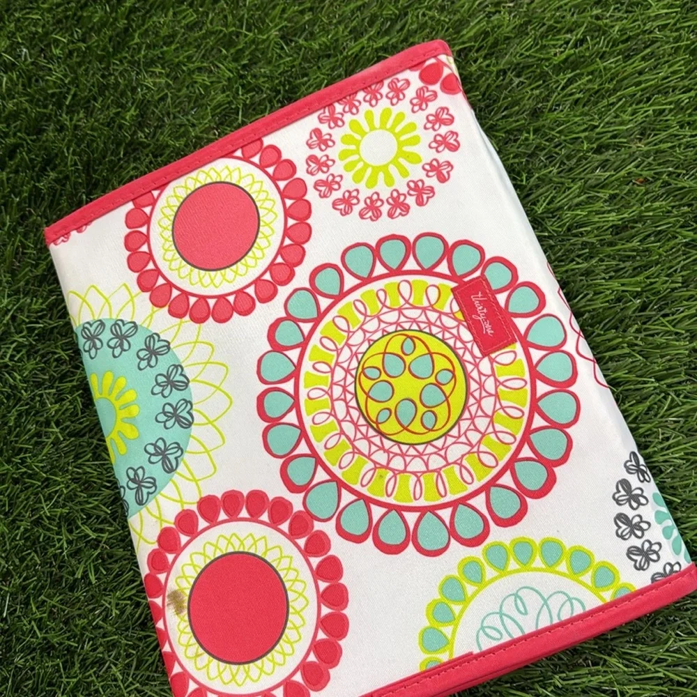 Thirty One Gifts 31 Fold It Up Ipad/Tablet Organizer